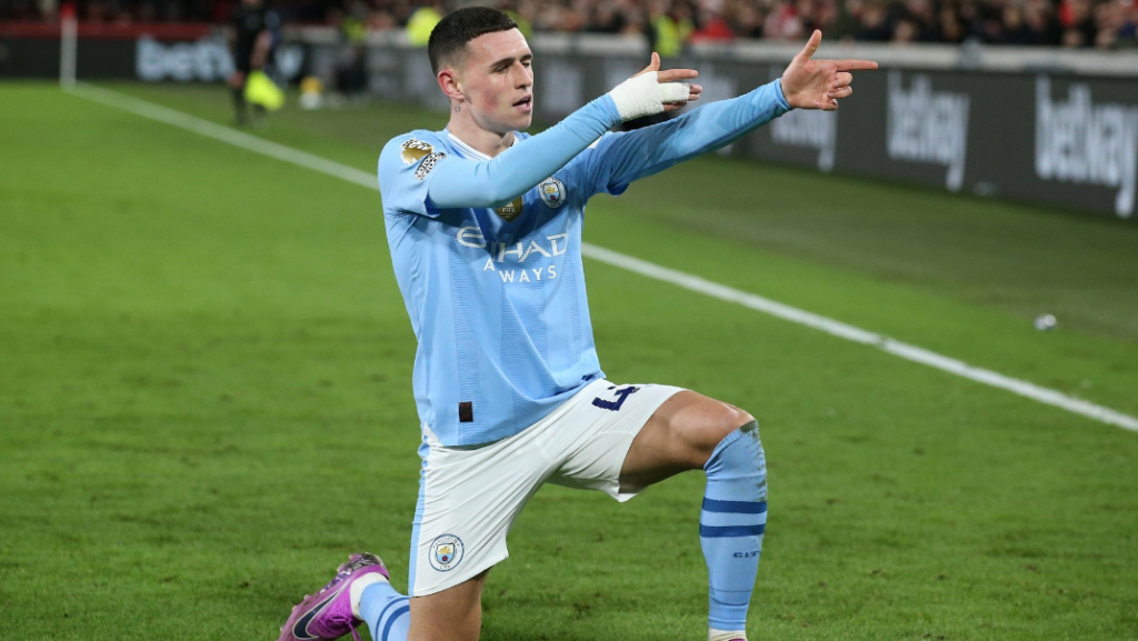Sự nghiệp rực rỡ của Phil Foden